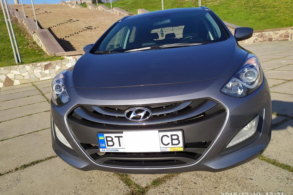 Продам Hyundai i30  2-х зонный климат 2013 года в Херсоне