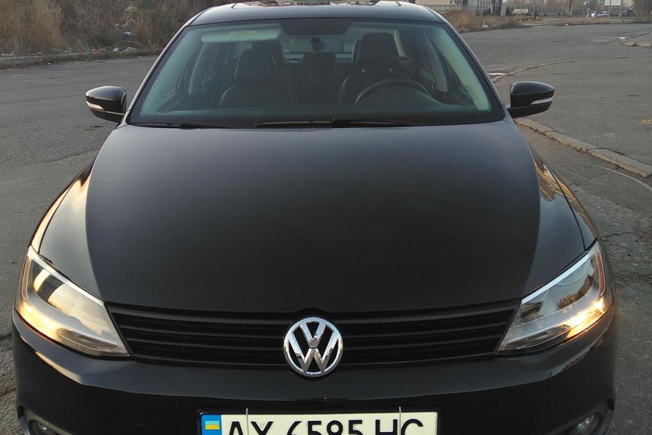 Продам Volkswagen Jetta SE 2012 года в Киеве