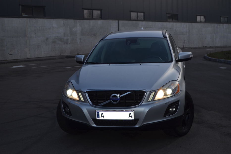 Продам Volvo XC60 D5 2008 года в Киеве