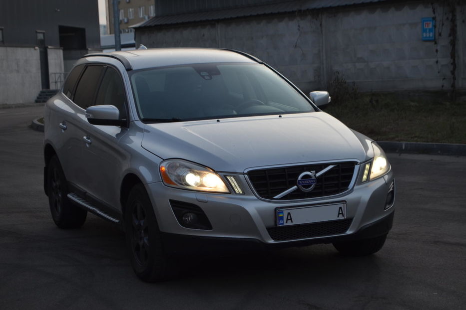 Продам Volvo XC60 D5 2008 года в Киеве