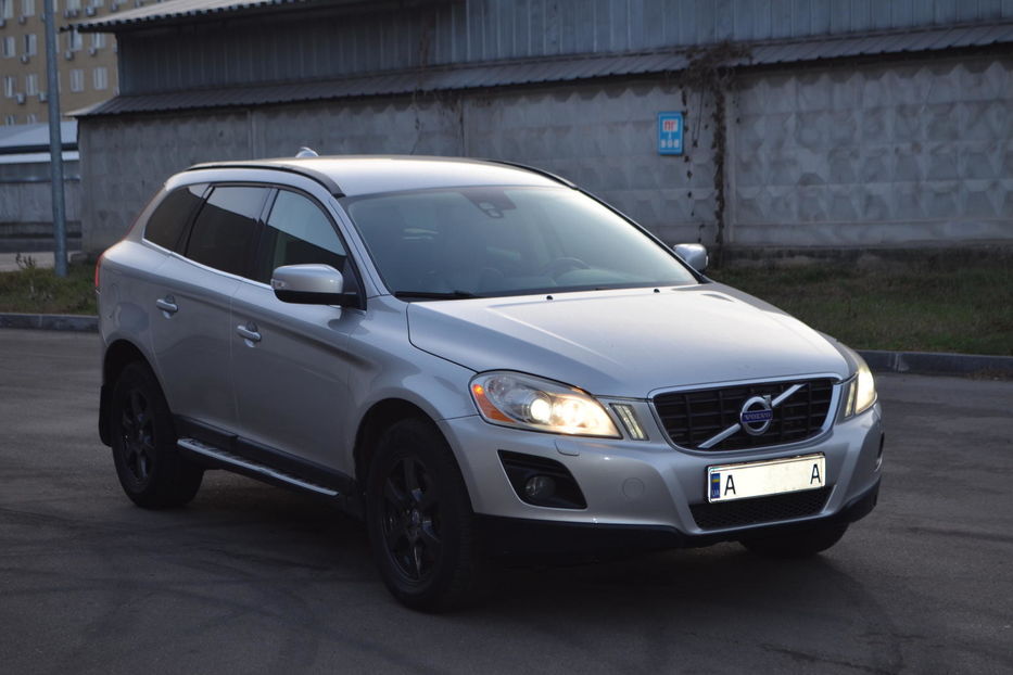 Продам Volvo XC60 D5 2008 года в Киеве