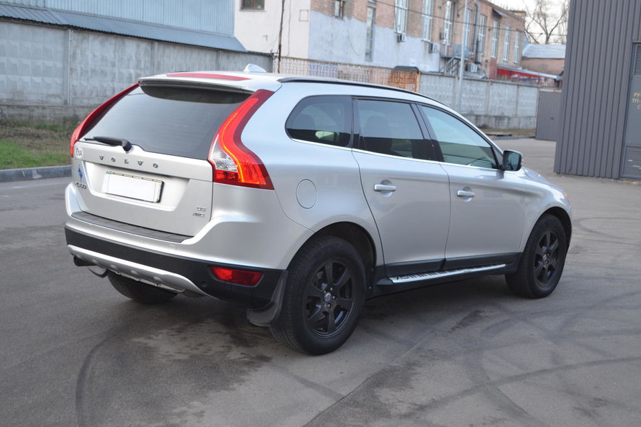 Продам Volvo XC60 D5 2008 года в Киеве