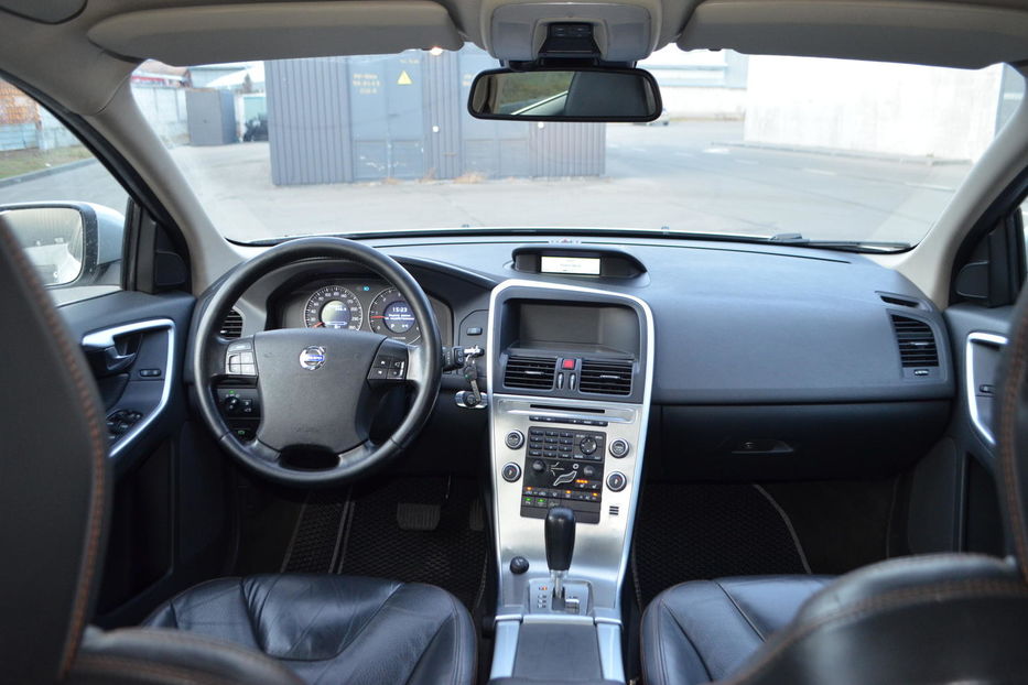 Продам Volvo XC60 D5 2008 года в Киеве