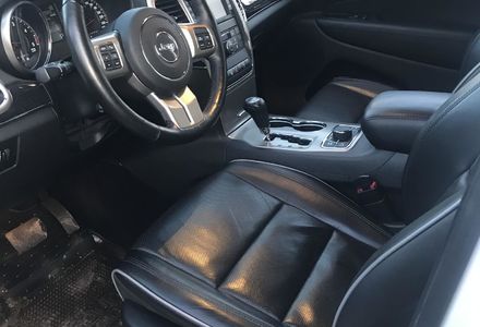 Продам Jeep Grand Cherokee 2012 года в Киеве