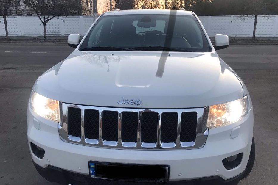 Продам Jeep Grand Cherokee 2012 года в Киеве