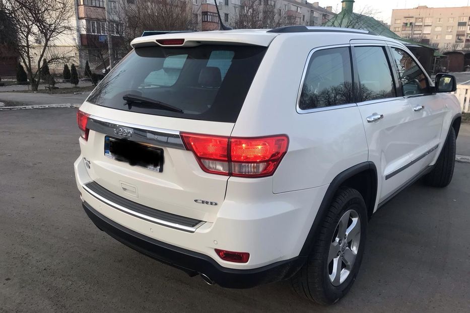 Продам Jeep Grand Cherokee 2012 года в Киеве