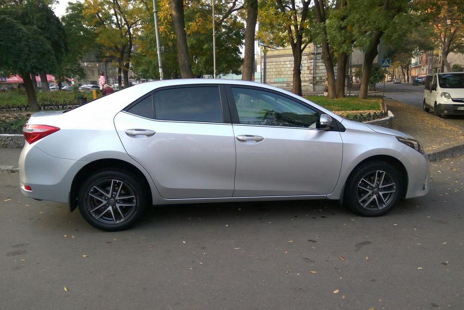 Продам Toyota Corolla 2015 года в Одессе