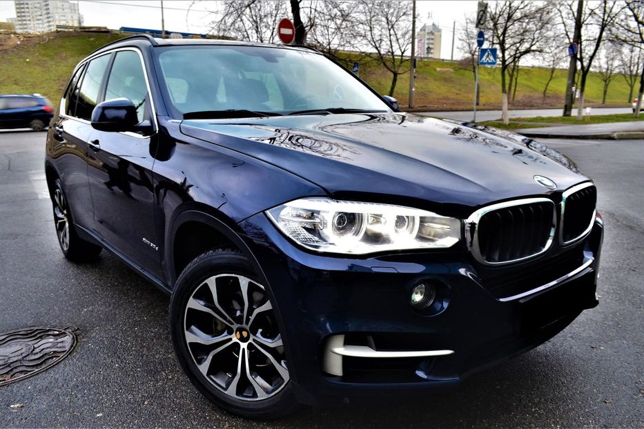 Продам BMW X5 OFFICIAL 2016 года в Киеве