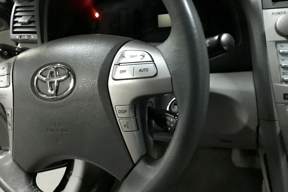 Продам Toyota Camry XLE 2008 года в Киеве