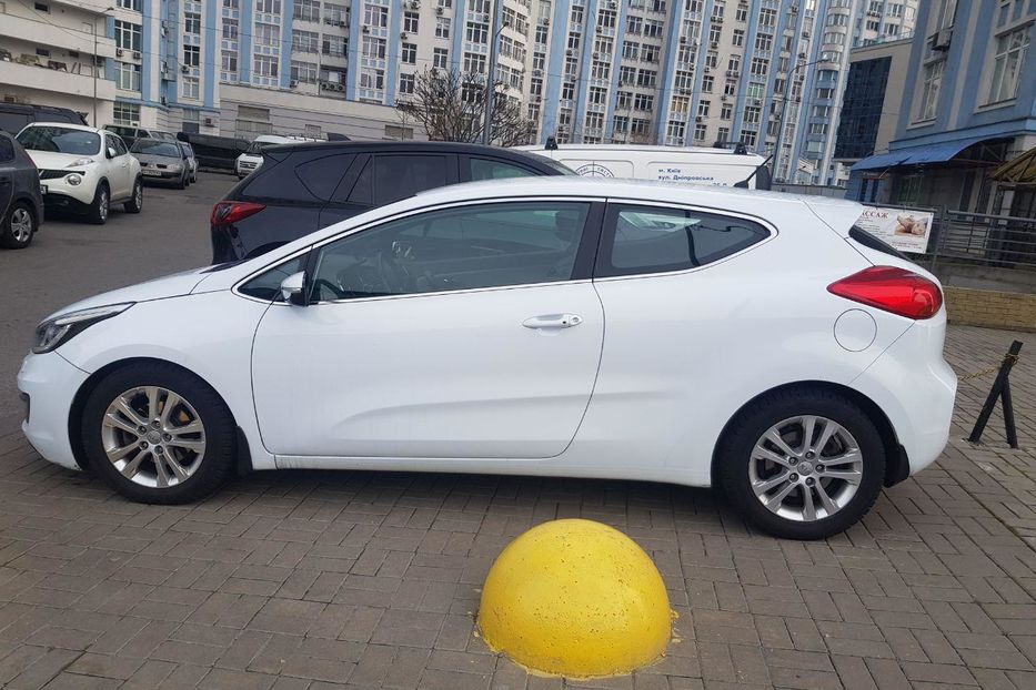 Продам Kia Ceed 2013 года в Киеве