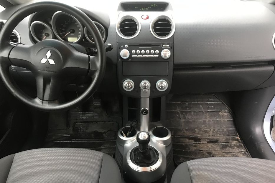 Продам Mitsubishi Colt 2005 года в Киеве