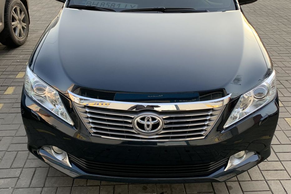 Продам Toyota Camry 50 2013 года в Одессе