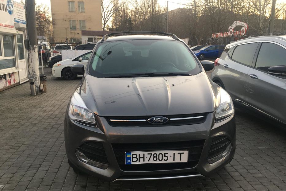 Продам Ford Escape 2013 года в Одессе