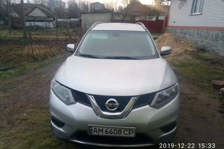 Продам Nissan Rogue SV AWD 2015 года в г. Володарск-Волынский, Житомирская область