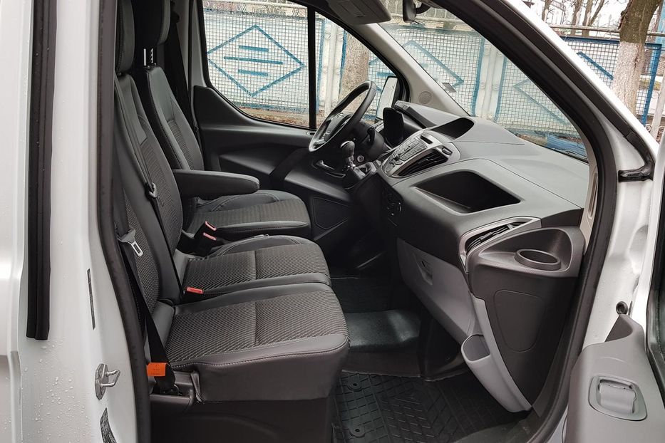 Продам Ford Transit Custom легковой грузпас 2015 года в Виннице