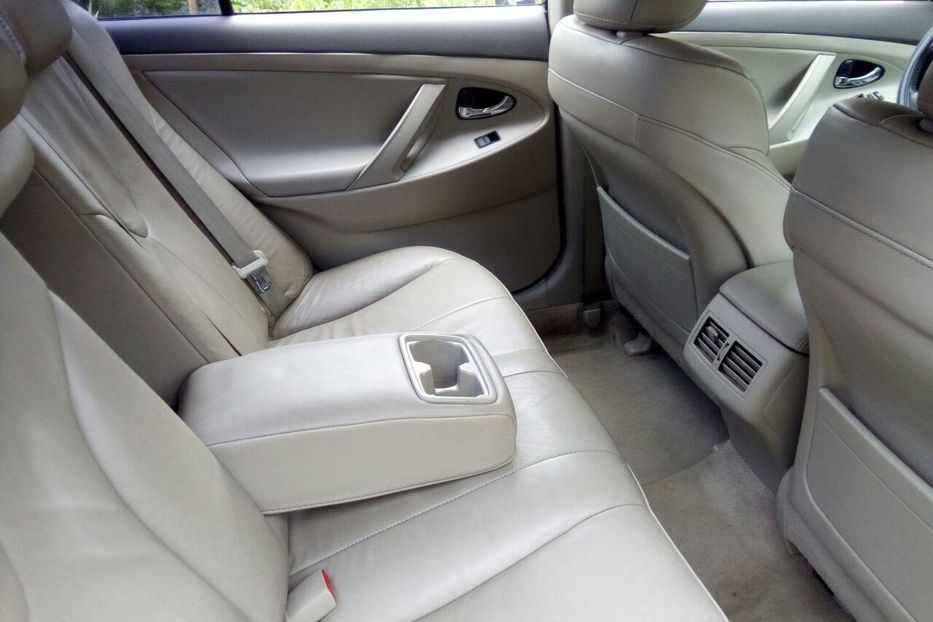 Продам Toyota Camry Gibrid 2008 года в Киеве