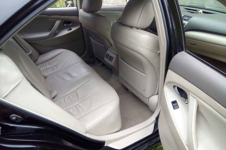 Продам Toyota Camry Gibrid 2008 года в Киеве