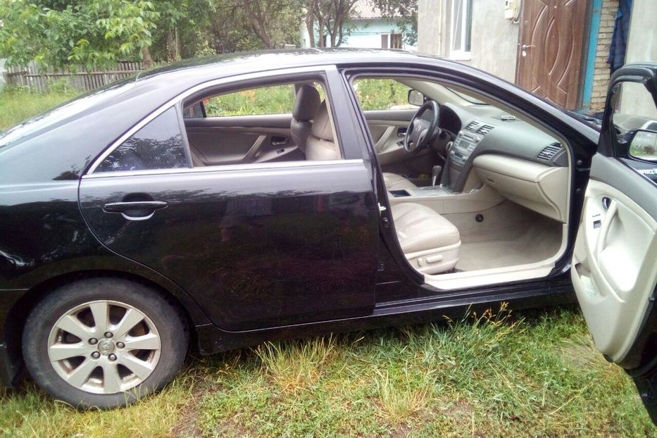 Продам Toyota Camry Gibrid 2008 года в Киеве