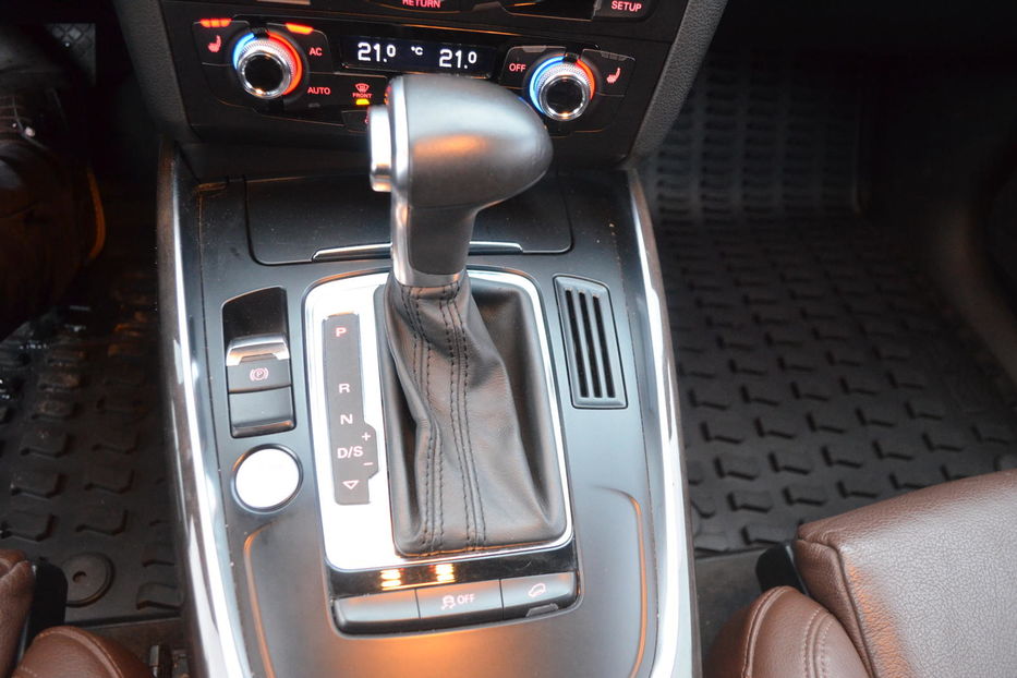 Продам Audi Q5 2013 года в Киеве