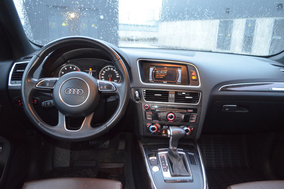 Продам Audi Q5 2013 года в Киеве