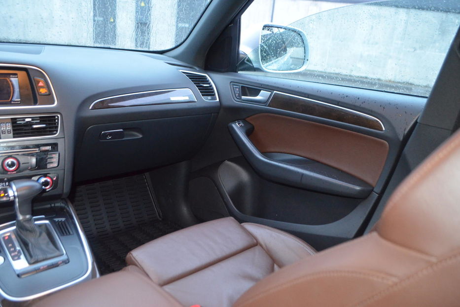 Продам Audi Q5 2013 года в Киеве