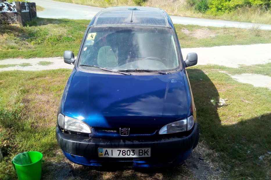 Продам Peugeot Partner пасс. 2001 года в г. Сквира, Киевская область