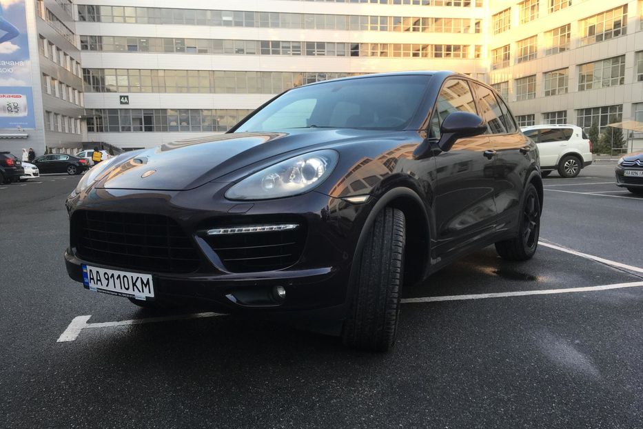 Продам Porsche Cayenne 2012 года в Киеве