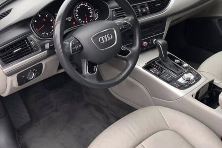 Продам Audi A6 2017 года в Киеве