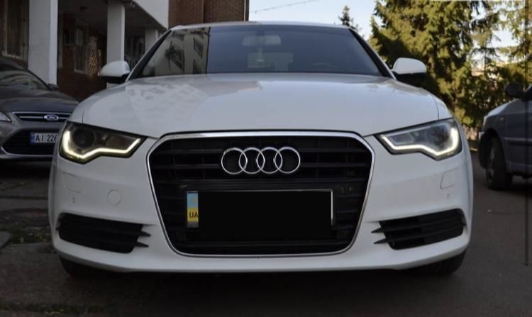 Продам Audi A6 2012 года в Киеве