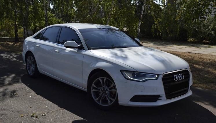 Продам Audi A6 2012 года в Киеве