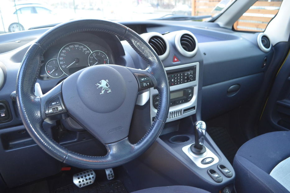 Продам Peugeot 1007 2005 года в Киеве