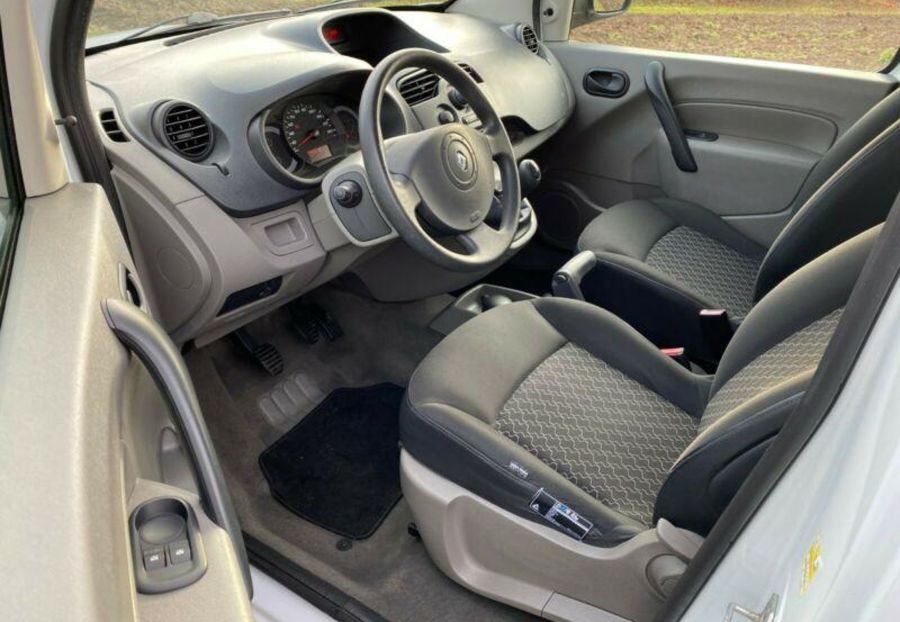 Продам Renault Kangoo пасс. 2009 года в Львове