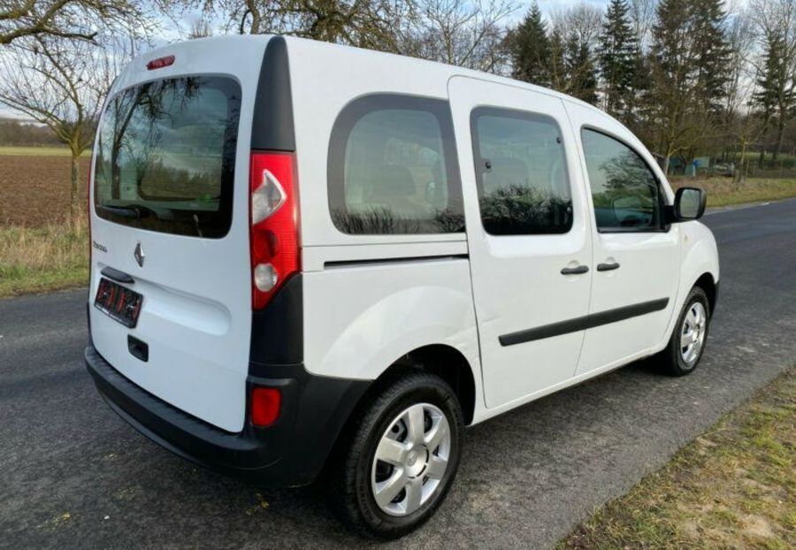 Продам Renault Kangoo пасс. 2009 года в Львове