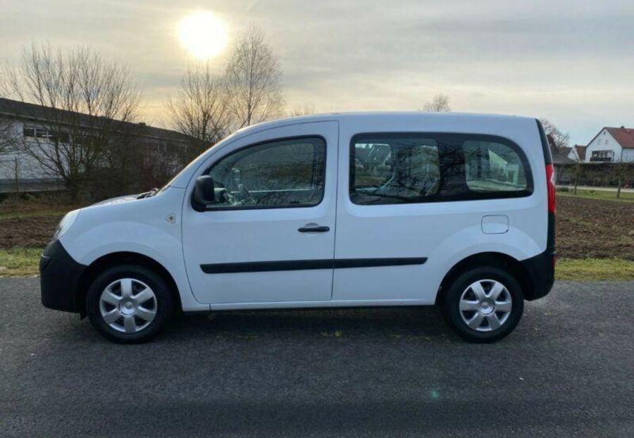 Продам Renault Kangoo пасс. 2009 года в Львове