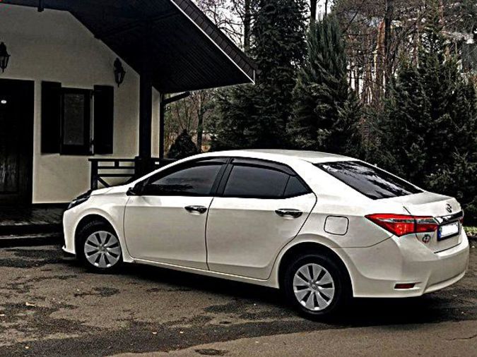 Продам Toyota Corolla City White pearl 2018 года в Киеве