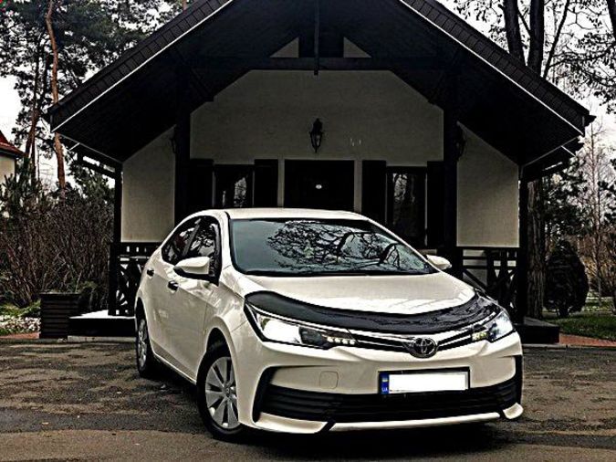 Продам Toyota Corolla City White pearl 2018 года в Киеве