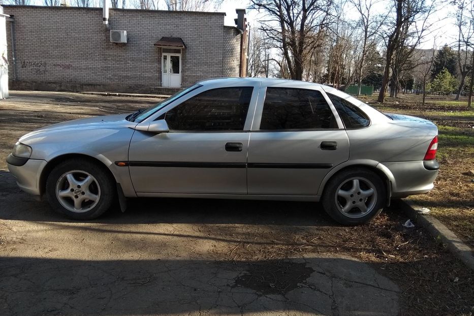 Продам Opel Vectra B 1998 года в г. Мариуполь, Донецкая область