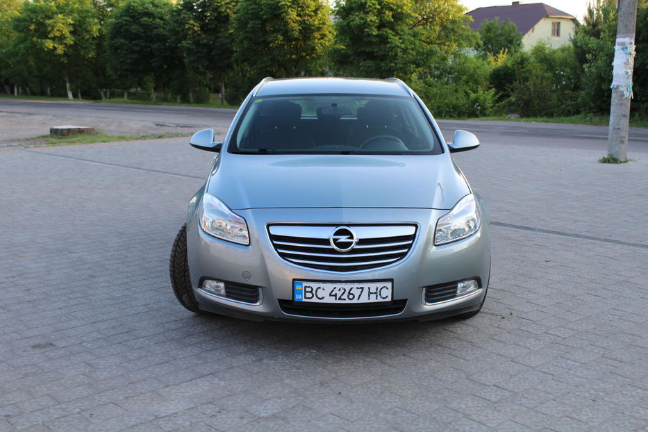 Продам Opel Insignia 2012 года в Львове