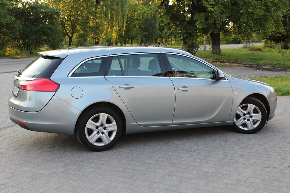 Продам Opel Insignia 2012 года в Львове