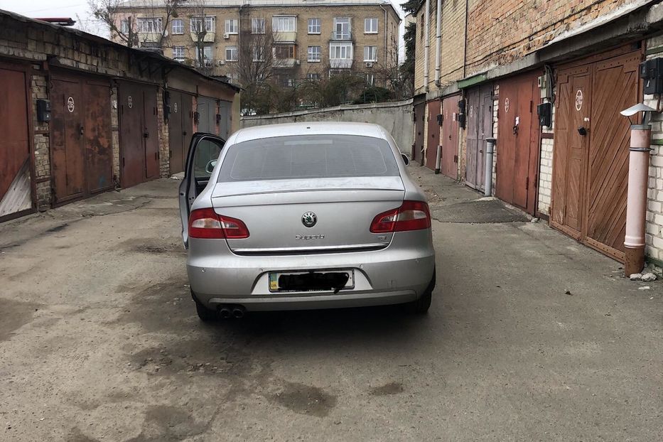 Продам Skoda Superb 2013 года в Киеве