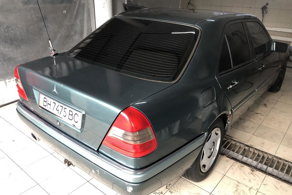 Продам Mercedes-Benz C-Class 2.0 avangard  1995 года в Одессе