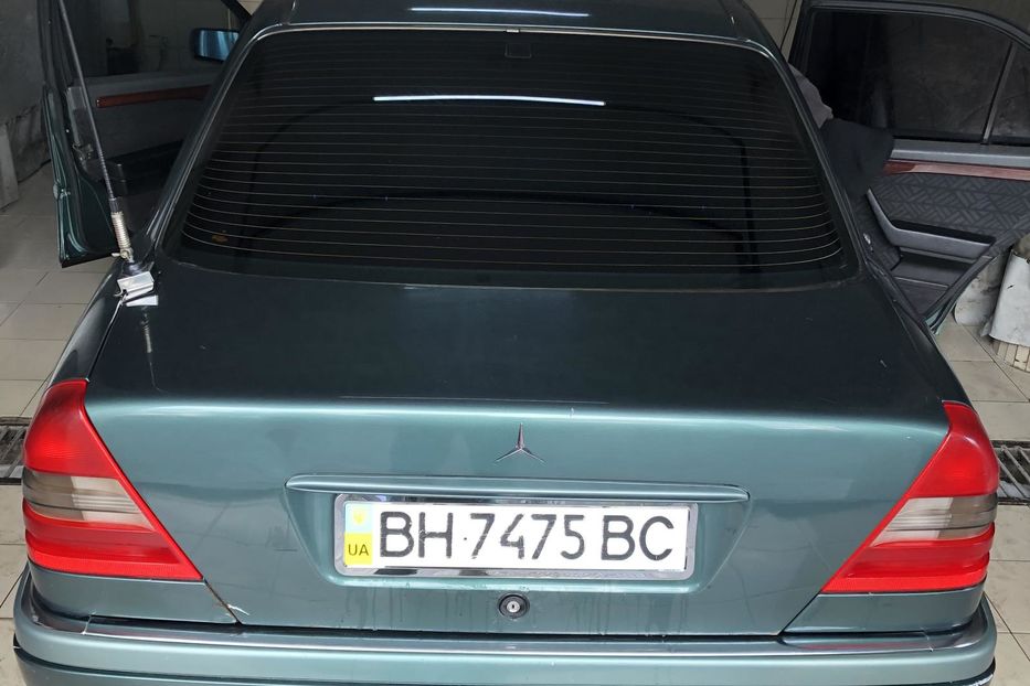 Продам Mercedes-Benz C-Class 2.0 avangard  1995 года в Одессе