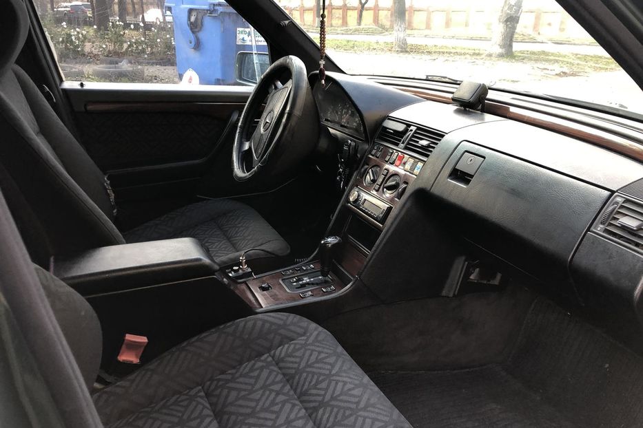 Продам Mercedes-Benz C-Class 2.0 avangard  1995 года в Одессе