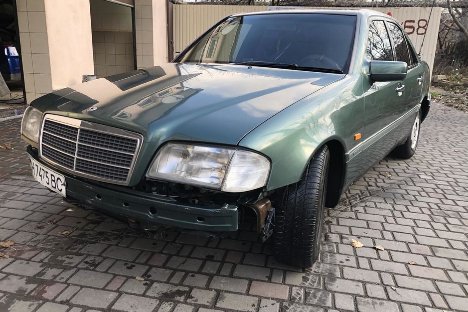 Продам Mercedes-Benz C-Class 2.0 avangard  1995 года в Одессе
