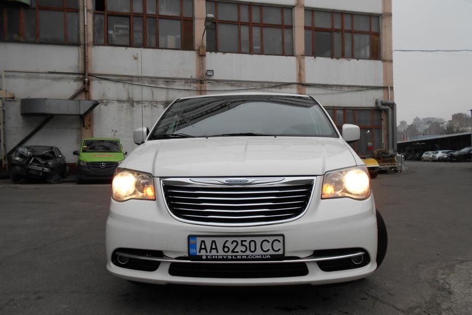 Продам Chrysler Grand Voyager 2011 года в Киеве