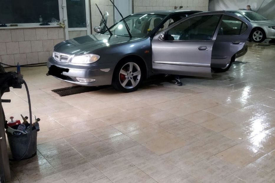 Продам Nissan Maxima 2000 года в Одессе