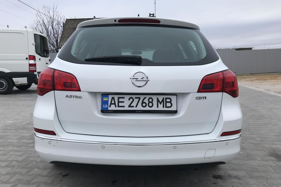 Продам Opel Astra J 2014 года в Днепре