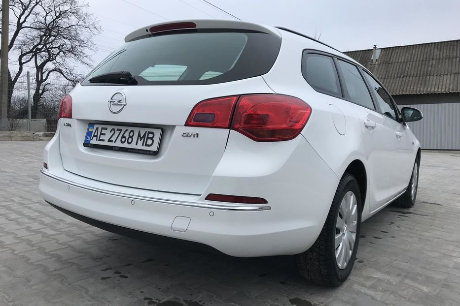 Продам Opel Astra J 2014 года в Днепре