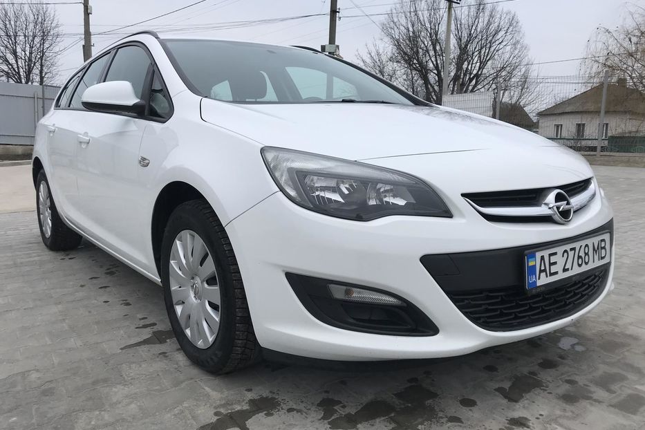 Продам Opel Astra J 2014 года в Днепре