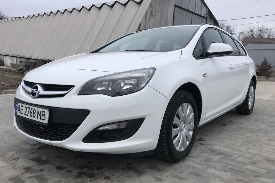 Продам Opel Astra J 2014 года в Днепре